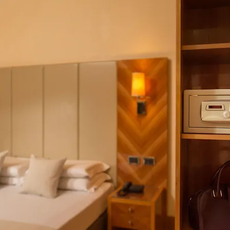 Hotel Sonya 3*